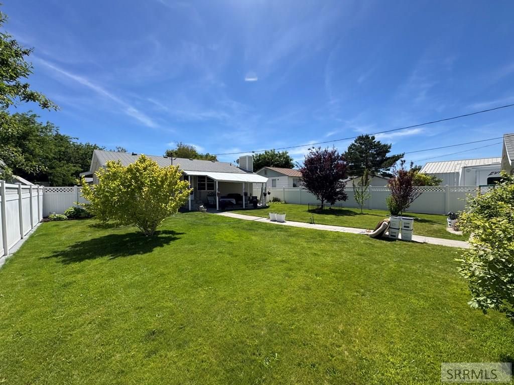 Image 32 of property listing at 275 Washington, American Falls, ID 83211
