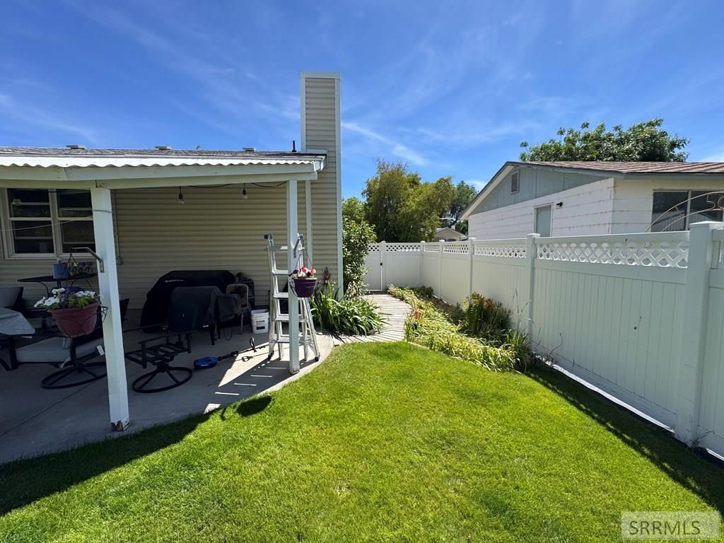 Image 33 of property listing at 275 Washington, American Falls, ID 83211