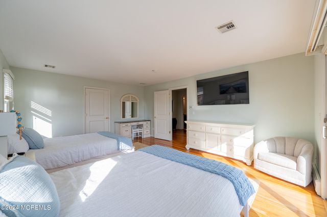 409 6th Avenue, Ortley Beach, NJ 08751