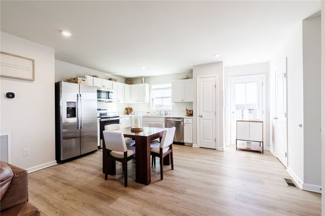 294 Mildahn Rd, Macedon, NY 14502