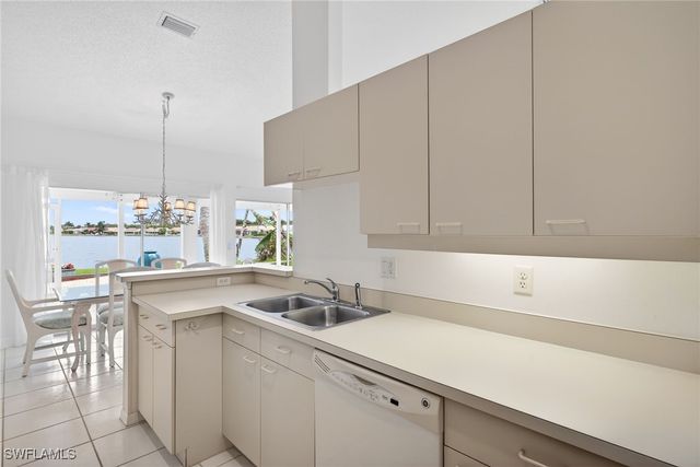 7071 Mill Pond CIR, Naples, FL 34109