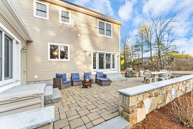 418 Old Connecticut Path, Wayland, MA 01778