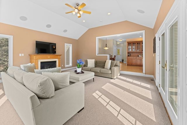 418 Old Connecticut Path, Wayland, MA 01778