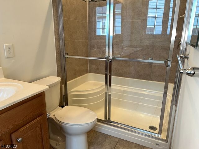 9 Bryant Ct, Franklin Twp., NJ 08873