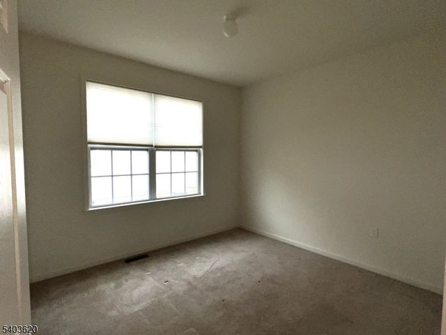 9 Bryant Ct, Franklin Twp., NJ 08873