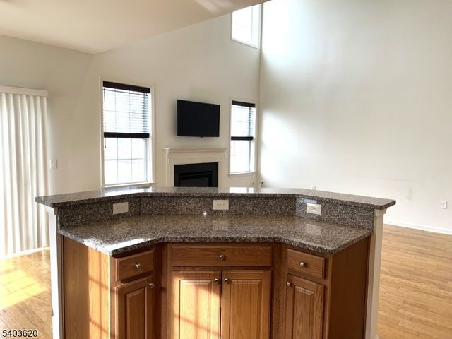 9 Bryant Ct, Franklin Twp., NJ 08873