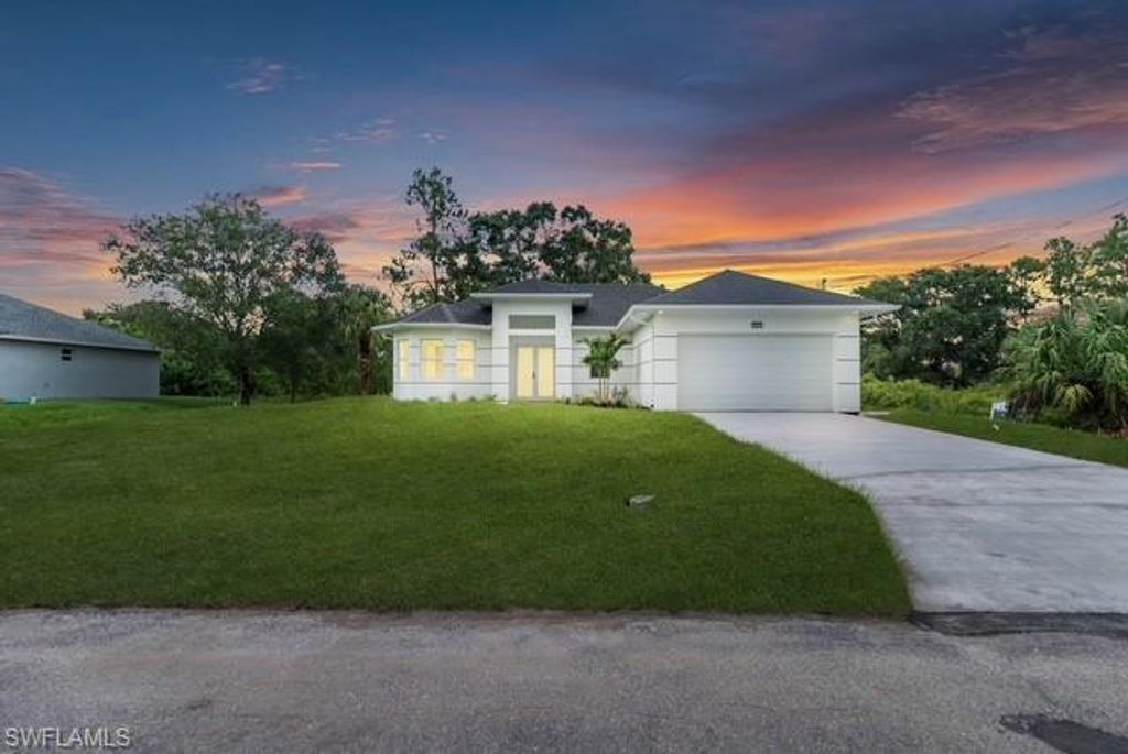 404 W 15th ST, Lehigh Acres, FL 33972