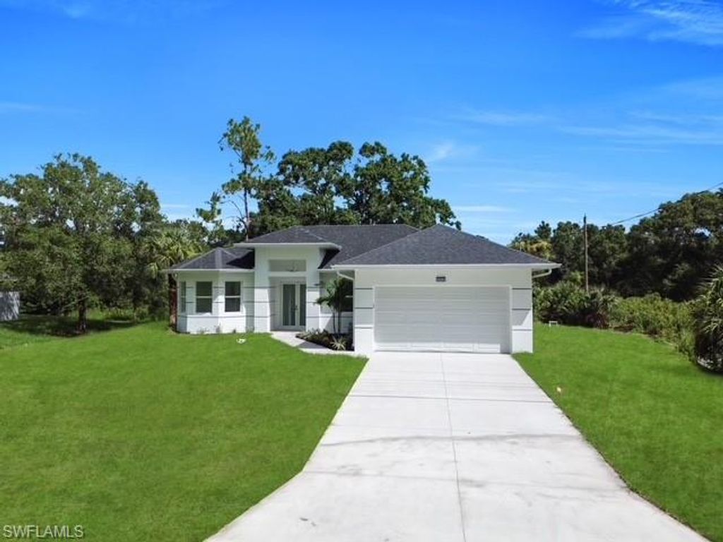 404 W 15th ST, LEHIGH ACRES, FL 33972 — photo 2