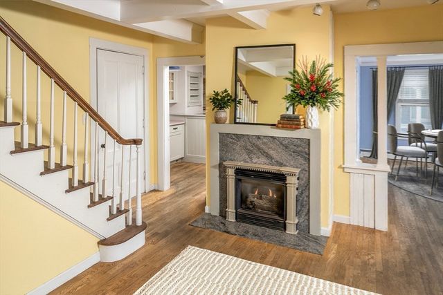 46 Sunset Ave, Hull, MA 02045