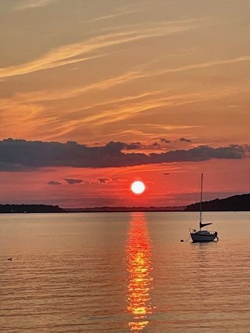 46 Sunset Ave, Hull, MA 02045