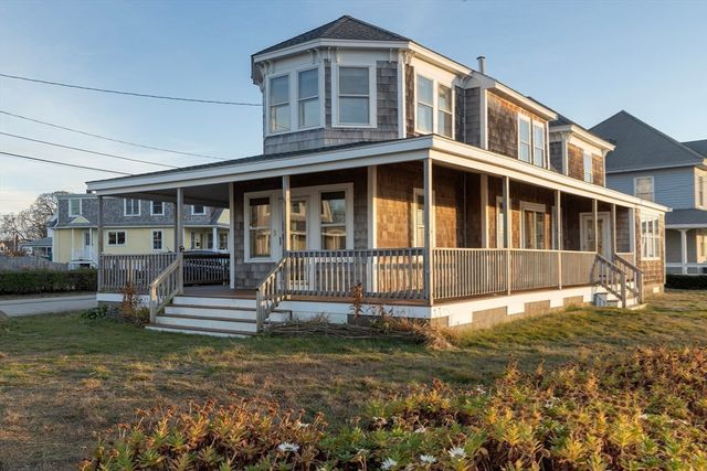 46 Sunset Ave, Hull, MA 02045