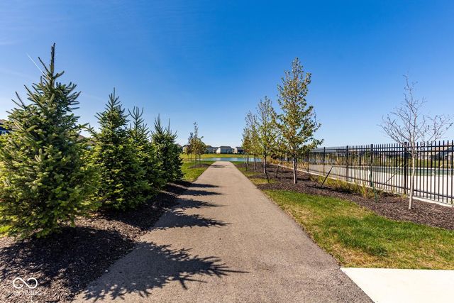 439 Cape May Drive, Westfield, IN 46074