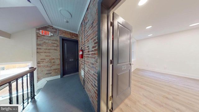 1821 T ST NW, Washington, DC 20009