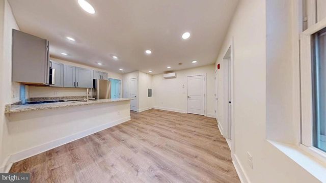 1821 T ST NW, Washington, DC 20009