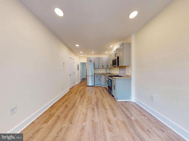 1821 T ST NW, Washington, DC 20009