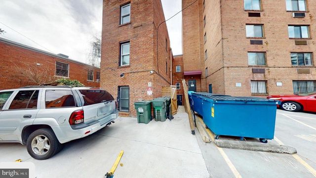 1821 T ST NW, Washington, DC 20009