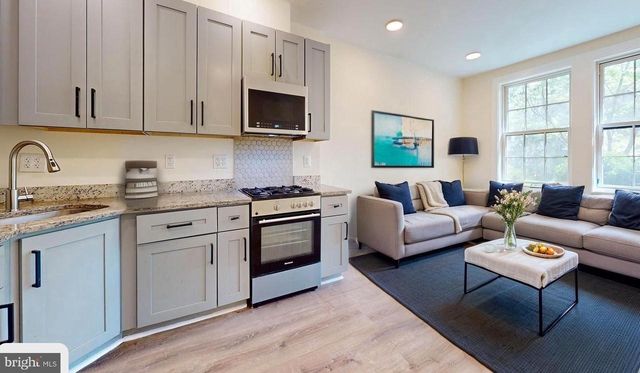 1821 T ST NW, Washington, DC 20009