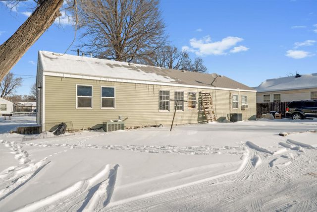 4517-4519 E Bayley St, Wichita, KS 67218