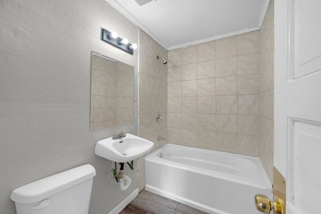 4517-4519 E Bayley St, Wichita, KS 67218