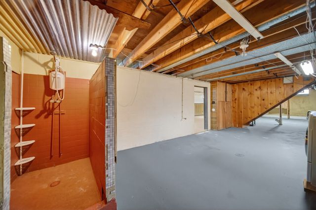 323 HARVEY Avenue, Erie, PA 16511