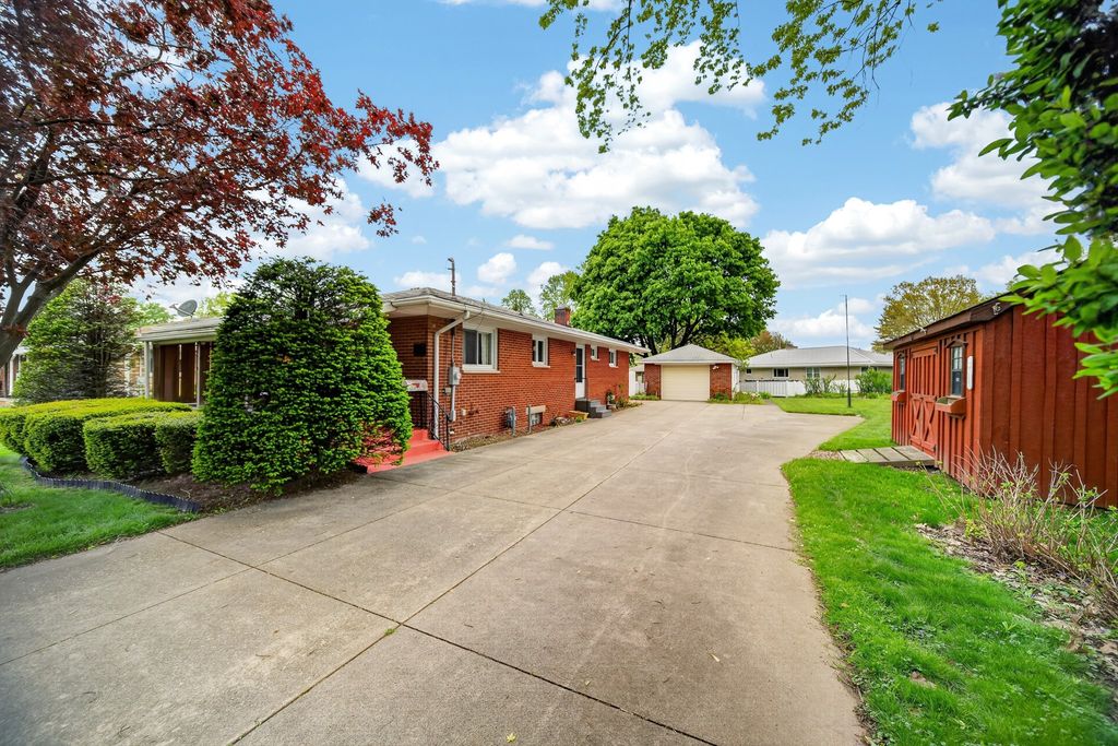 323 HARVEY Avenue, Erie, PA 16511