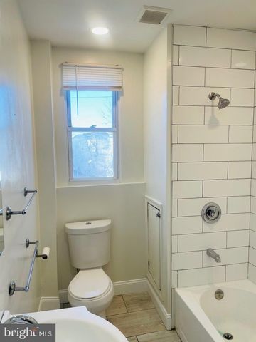 1525 W WYOMING AVE, Philadelphia, PA 19140