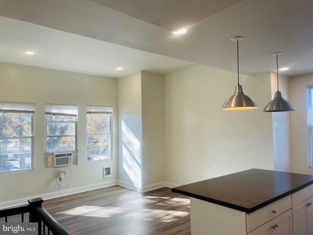 1525 W WYOMING AVE, Philadelphia, PA 19140