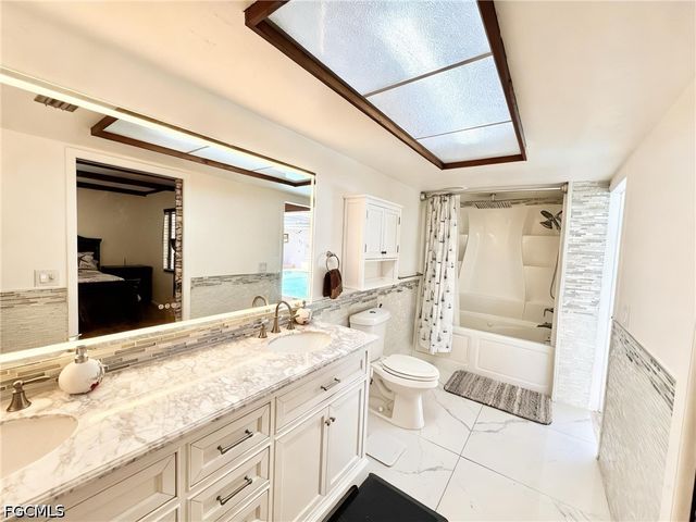 196 E Mariana AVE, North Fort Myers, FL 33917