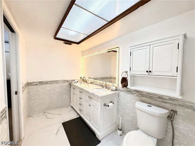 196 E Mariana AVE, North Fort Myers, FL 33917