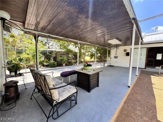 196 E Mariana AVE, North Fort Myers, FL 33917