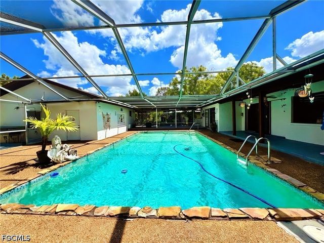 196 E Mariana AVE, North Fort Myers, FL 33917