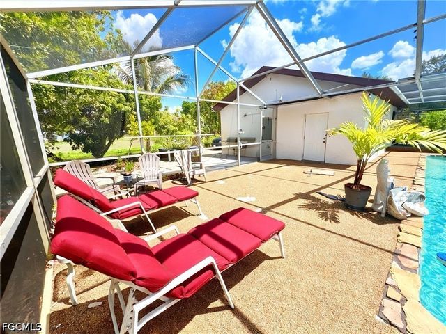 196 E Mariana AVE, North Fort Myers, FL 33917