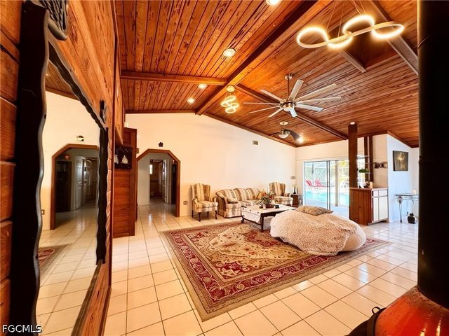 196 E Mariana AVE, North Fort Myers, FL 33917