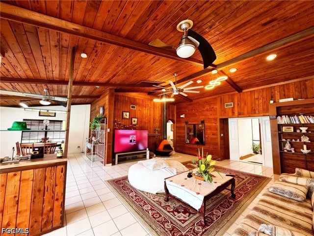 196 E Mariana AVE, North Fort Myers, FL 33917