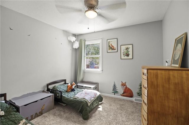 8212 E 134th Terrace, Grandview, MO 64030
