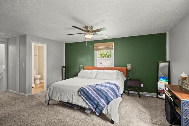 8212 E 134th Terrace, Grandview, MO 64030