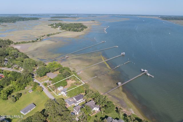 17 Ulmer Drive, Bluffton, SC 29910