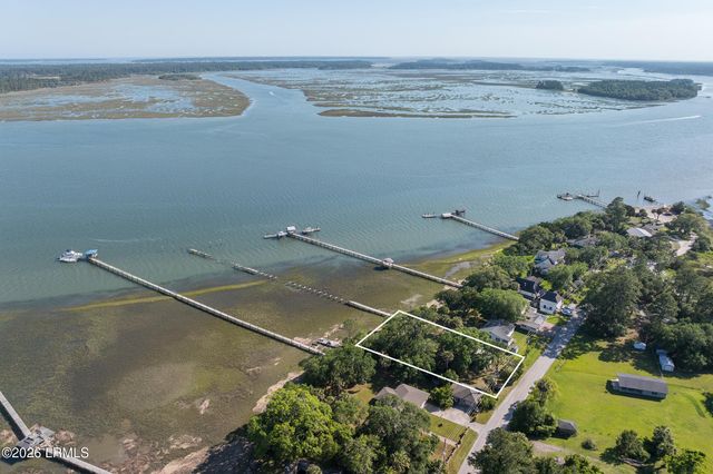 17 Ulmer Drive, Bluffton, SC 29910