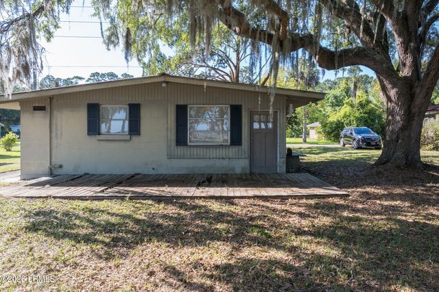 17 Ulmer Drive, Bluffton, SC 29910
