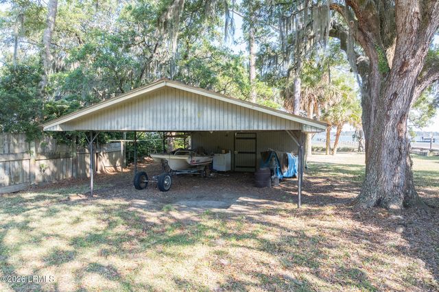17 Ulmer Drive, Bluffton, SC 29910