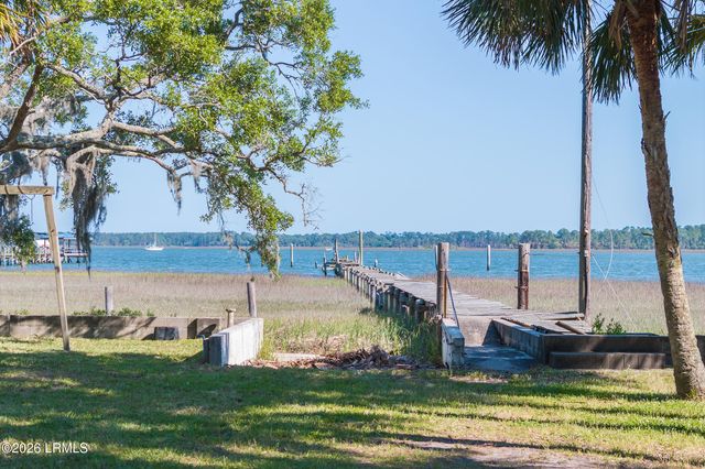 17 Ulmer Drive, Bluffton, SC 29910