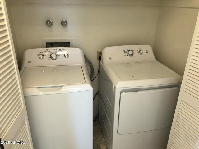 1203 E NORTHSHORE Drive 130, Tempe, AZ 85283