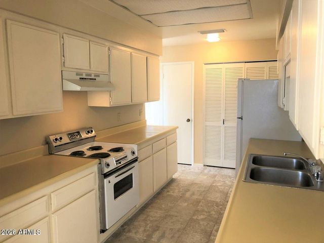 1203 E NORTHSHORE Drive 130, Tempe, AZ 85283