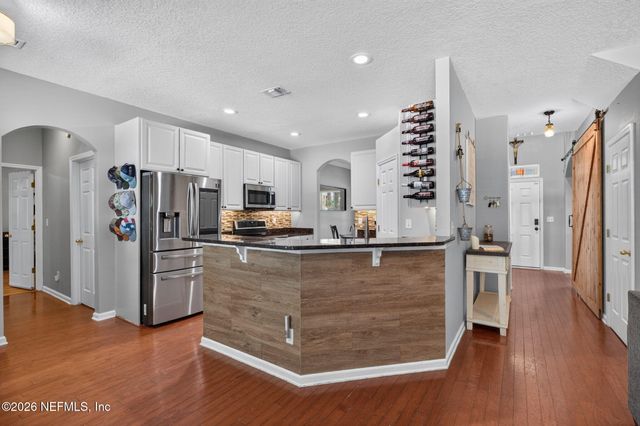 9648 BEMBRIDGE MILL Drive, Jacksonville, FL 32244