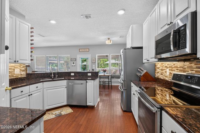 9648 BEMBRIDGE MILL Drive, Jacksonville, FL 32244
