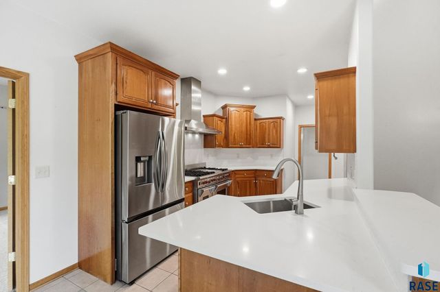 7505 W 15th St Street, Sioux Falls, SD 57106