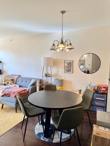 1159 E Addison Avenue, Lombard, IL 60148