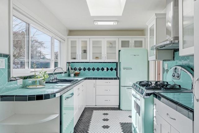 2306 Peachtree Lane, San Jose, CA 95128