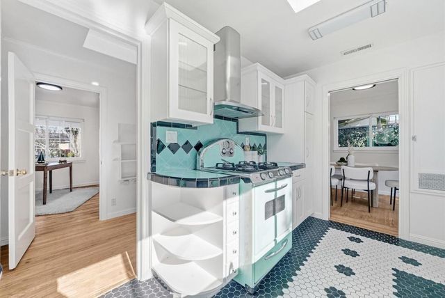 2306 Peachtree Lane, San Jose, CA 95128