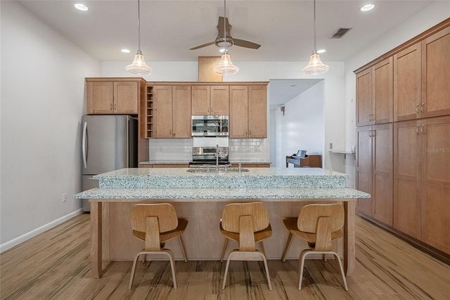 271 WHITE CLIFF BOULEVARD, Auburndale, FL 33823